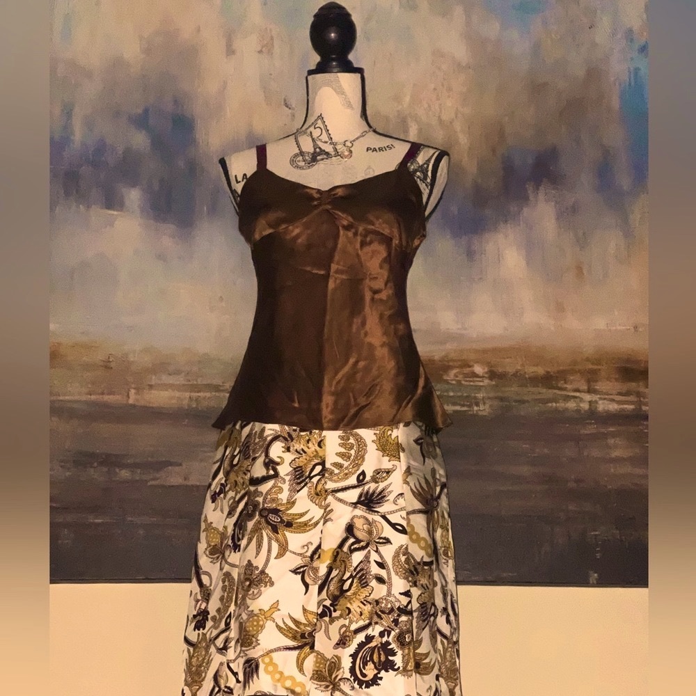 Old Navy Silk Pleated Skirt - Picture 2 of 14